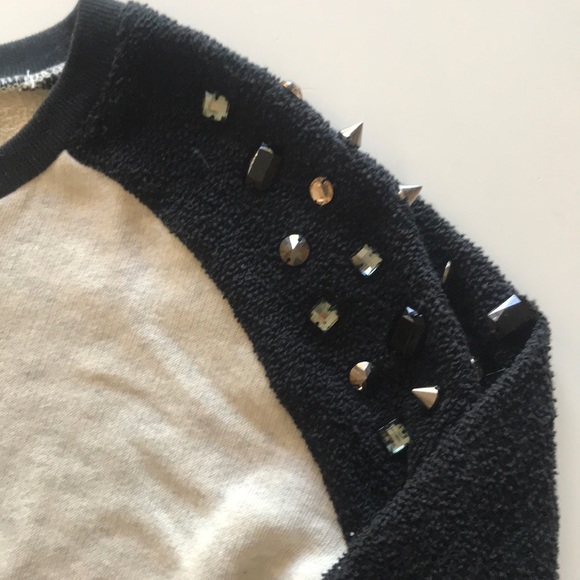 Soft sweater - Picture 2 of 3